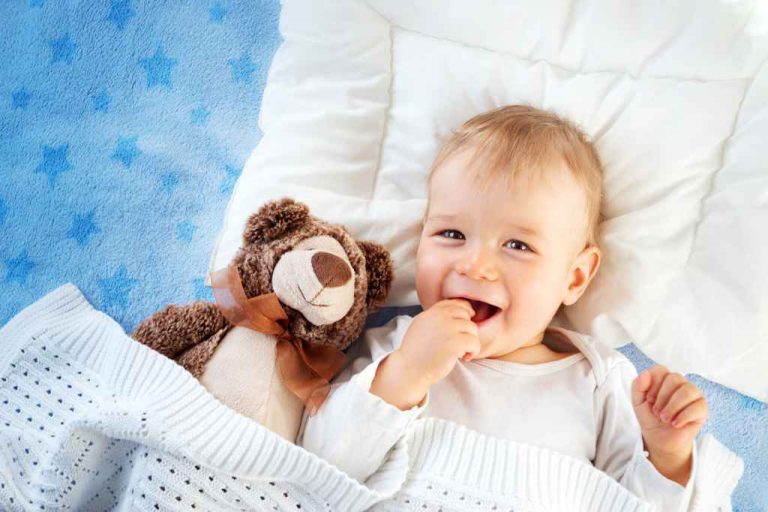 Babyschlaf Ab wann schläft das Baby nachts durch? my city baby münchen